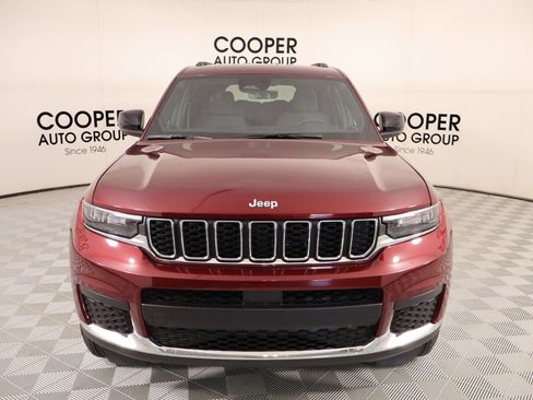 Used 2025 Jeep Grand Cherokee L Laredo w/ Luxury Tech Group I AWD/4WD image 9