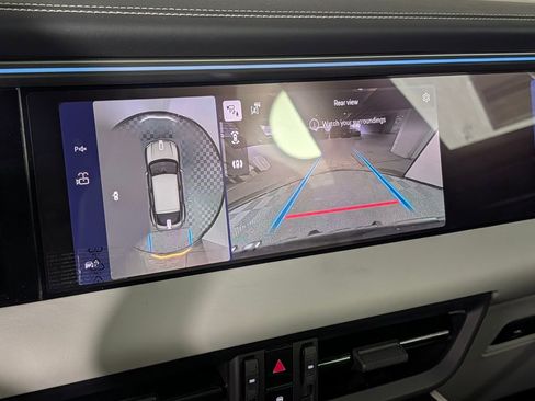 New 2026 Porsche Macan 4S Electric image 34