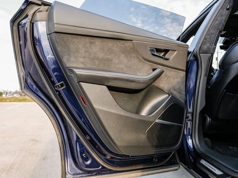 Used 2022 Audi RS Q8 image 57