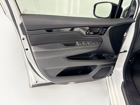 Used 2024 Honda Odyssey Elite image 25