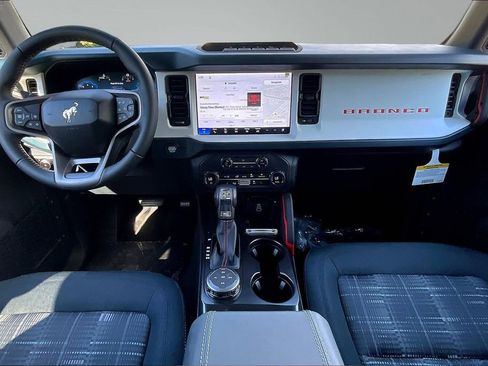 New 2026 Ford Bronco Heritage Edition AWD/4WD image 5