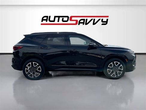 Used 2024 Chevrolet Blazer RS w/ Enhanced Convenience Package image 8