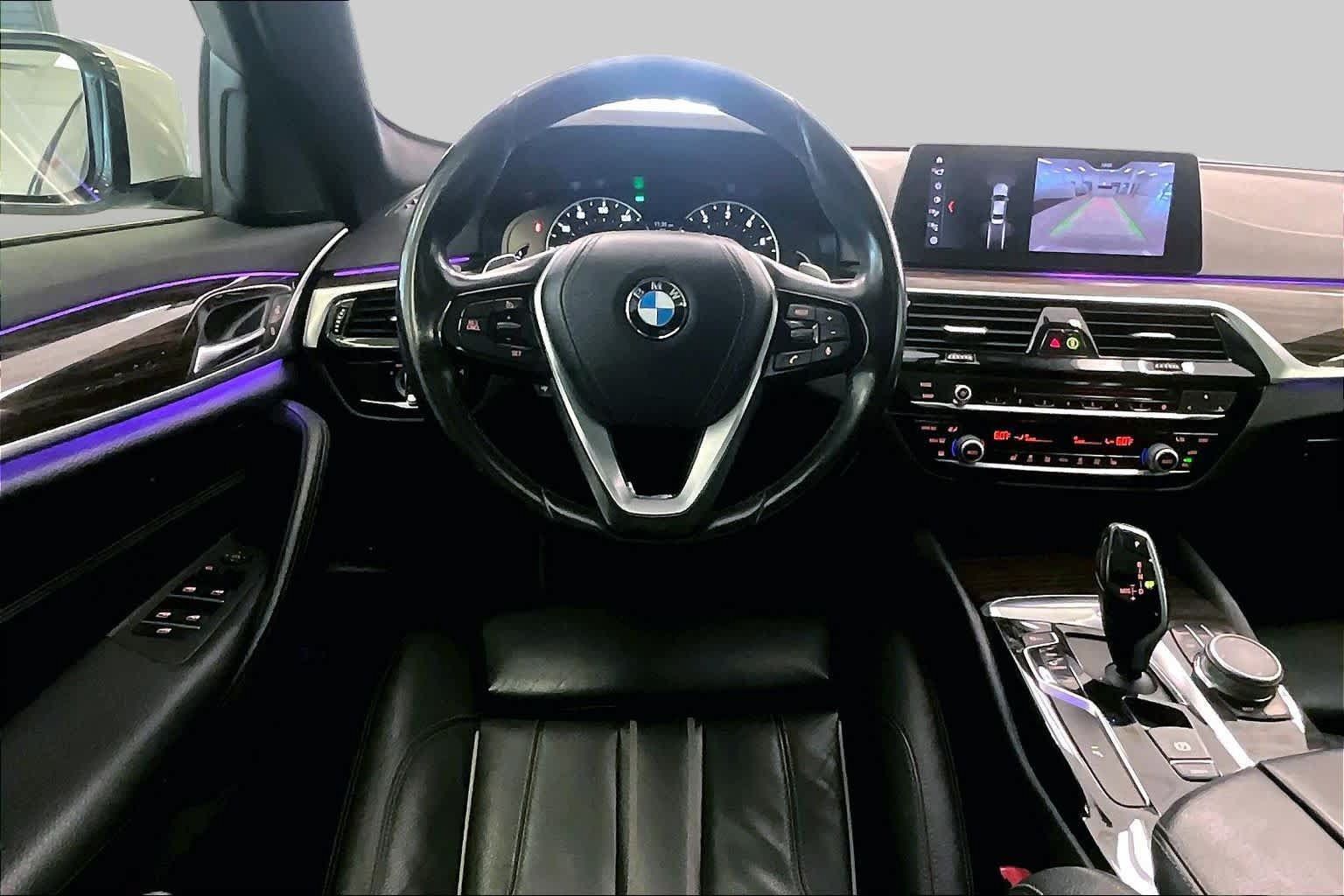 Used 2019 BMW 530i w/ Convenience Package RWD image 5