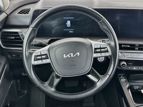 Used 2025 Kia Telluride S AWD/4WD image 18