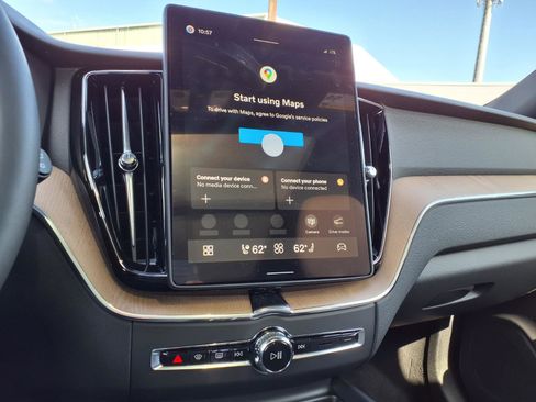 New 2026 Volvo XC60 T8 Plus w/ Protection Package Premier image 15