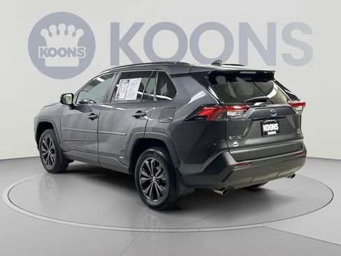 Used 2024 Toyota RAV4 XLE Premium w/ Weather Package AWD/4WD image 18