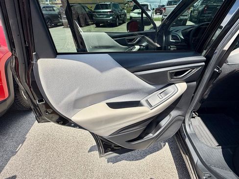 Used 2021 Subaru Forester AWD/4WD image 29