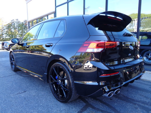 Used 2024 Volkswagen Golf R AWD/4WD image 7