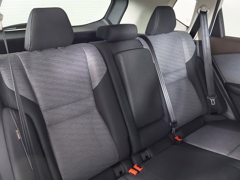 Used 2023 Nissan Rogue SV image 31