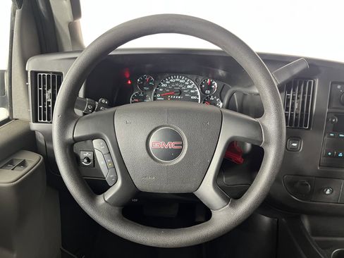 Used 2016 GMC Savana 2500 image 12