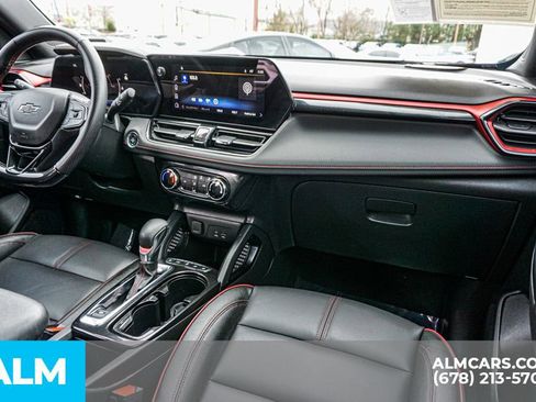 Used 2024 Chevrolet TrailBlazer RS image 25