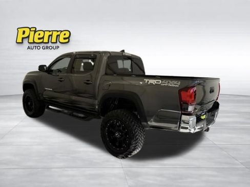 Used 2019 Toyota Tacoma TRD Off-Road AWD/4WD image 2