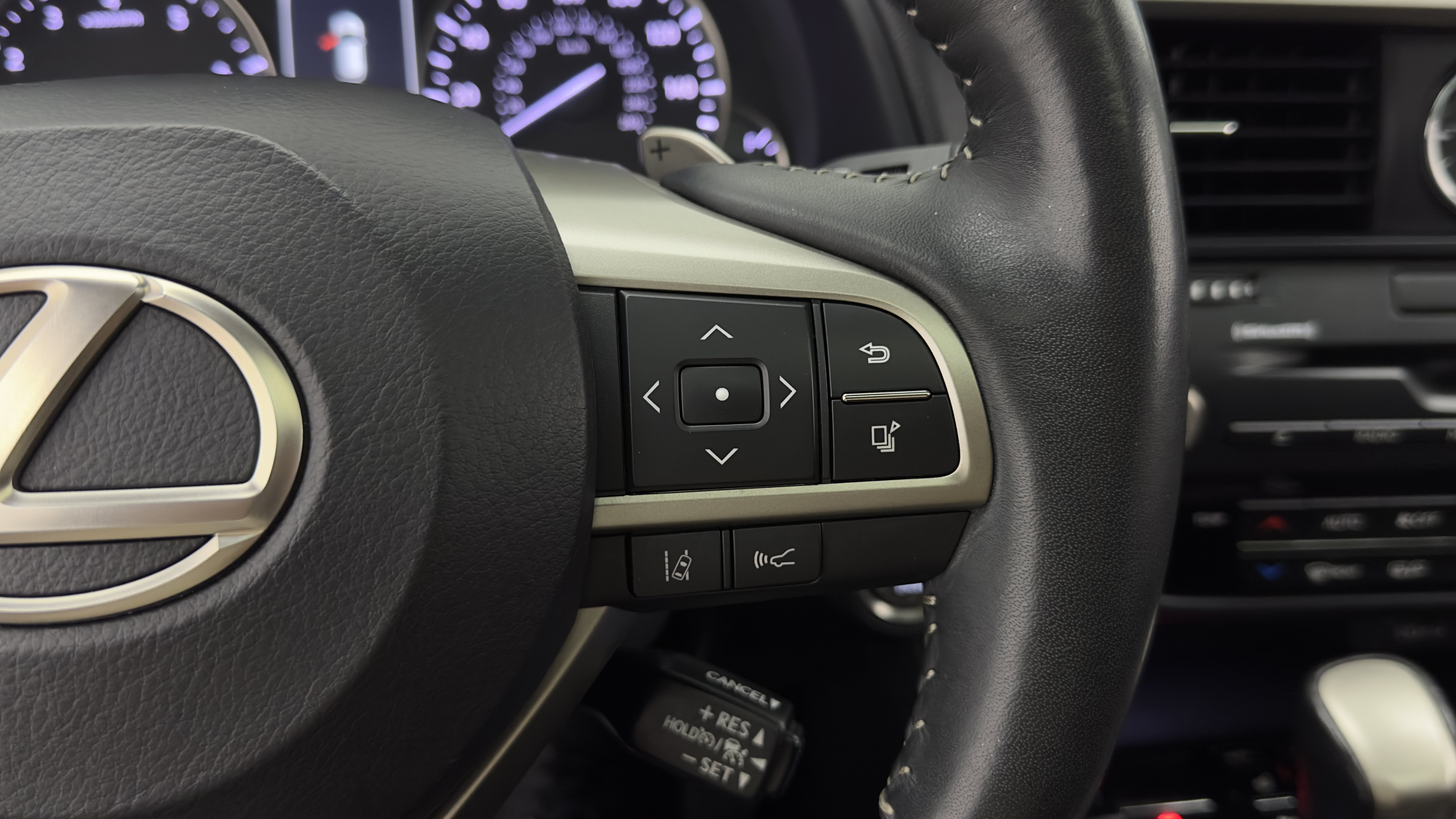 Used 2020 Lexus RX 350 FWD w/ Premium Package image 21
