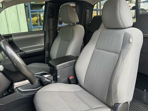 Used 2019 Toyota Tacoma SR5 image 13