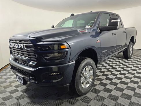 New 2026 RAM 2500 Big Horn AWD/4WD image 8
