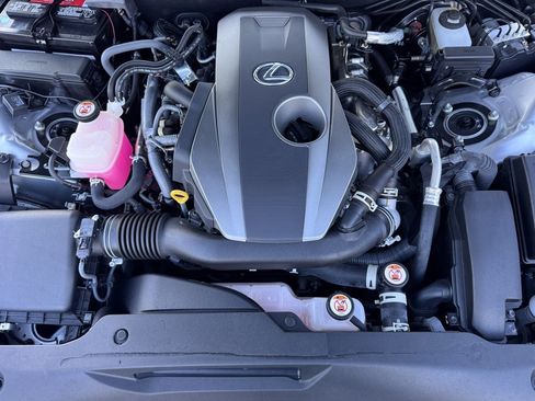 Used 2022 Lexus IS 300 image 33