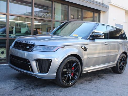 Used 2022 Land Rover Range Rover Sport SVR image 2