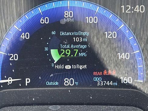 Used 2022 Toyota Corolla Cross XLE w/ Convenience Package image 18