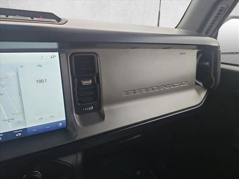 Used 2021 Ford Bronco Outer Banks image 26
