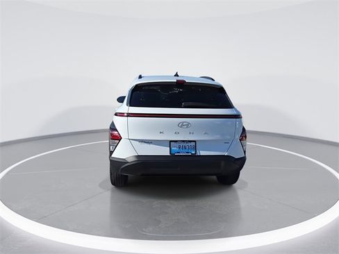 Certified 2025 Hyundai Kona SEL image 7