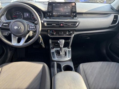 Used 2021 Kia Seltos LX AWD/4WD image 12