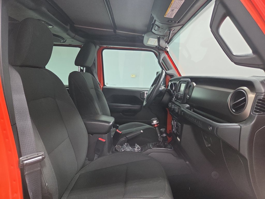 Used 2018 Jeep Wrangler Unlimited Sport S AWD/4WD image 15