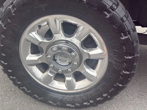 Used 2012 Ford F250 Lariat w/ Lariat Ultimate Pkg AWD/4WD image 5