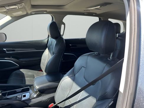Used 2021 Kia Telluride EX w/ EX Premium Package image 27