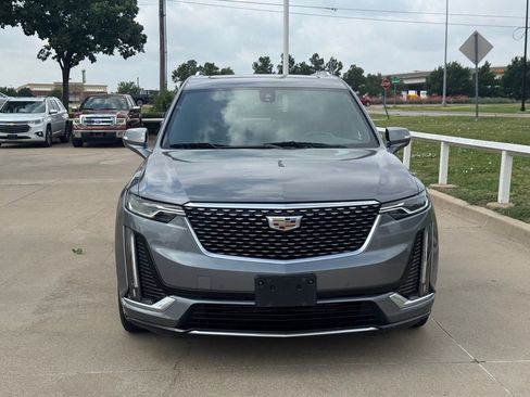 Used 2021 Cadillac XT6 Luxury FWD image 2