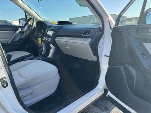 Used 2016 Subaru Forester 2.5i w/ Alloy Wheel Package AWD/4WD image 34