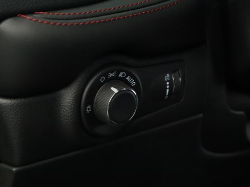 Used 2024 Dodge Durango GT w/ Blacktop Package image 8