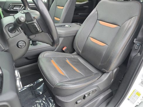 Used 2022 GMC Sierra 1500 AT4 w/ AT4 Premium Package image 24