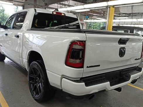 Used 2023 RAM 1500 Laramie AWD/4WD image 3