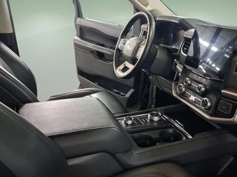 Used 2024 Ford Expedition XLT AWD/4WD image 20