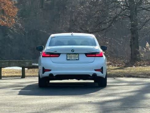 Used 2020 BMW 330i xDrive Sedan w/ Premium Package image 6