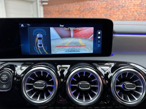 Used 2025 Mercedes-Benz CLA 250 4MATIC image 21