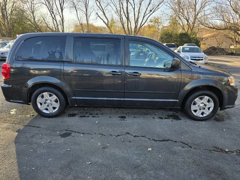 Used 2012 Dodge Grand Caravan SE image 5