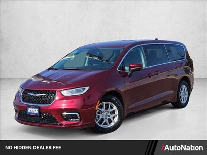 Used 2023 Chrysler Pacifica Touring-L