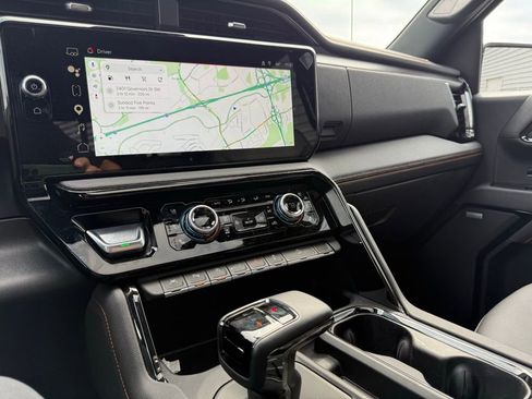 Used 2025 GMC Sierra 1500 AT4 w/ AT4 Premium Package image 34