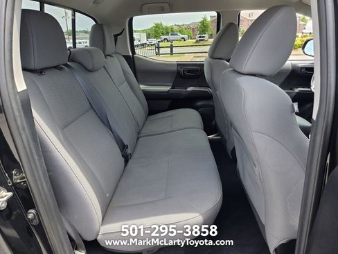 Used 2018 Toyota Tacoma SR5 RWD image 15