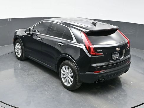 Used 2019 Cadillac XT4 Luxury w/ Cold Weather Package FWD image 36