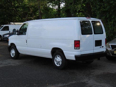 Used 2014 Ford E-150 and Econoline 150 RWD image 4