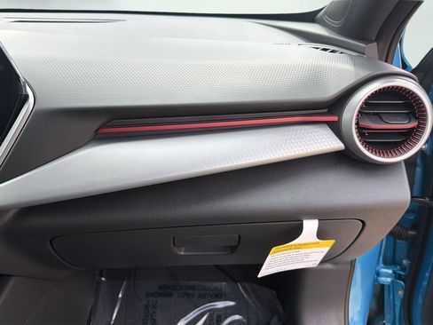 New 2026 Chevrolet Trax RS FWD image 33