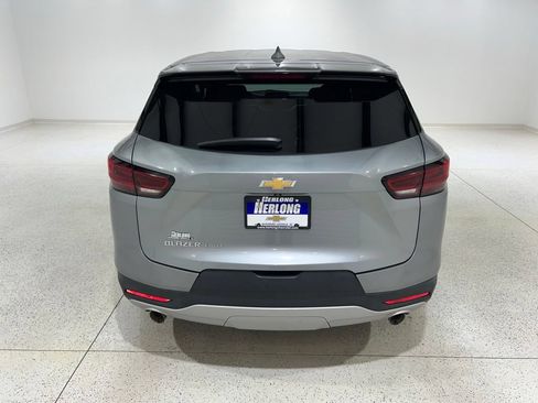 Used 2023 Chevrolet Blazer LT AWD/4WD image 4