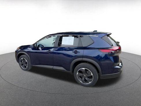 Used 2025 Nissan Rogue SV FWD image 10