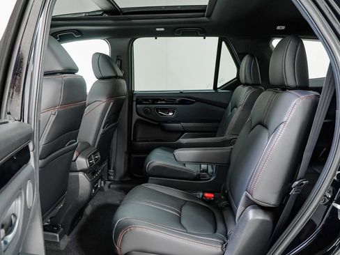 New 2025 Honda Pilot TrailSport image 44