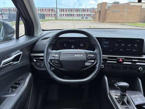 Used 2026 Kia Sportage LX FWD image 29