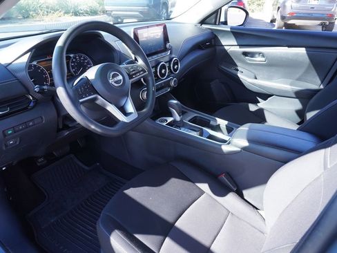 Used 2023 Kia Sorento LX image 16