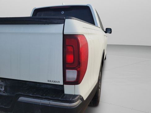 Used 2018 Honda Ridgeline RTL-T image 17