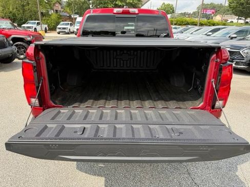 Used 2026 Chevrolet Colorado Z71 w/ Technology Package AWD/4WD image 7